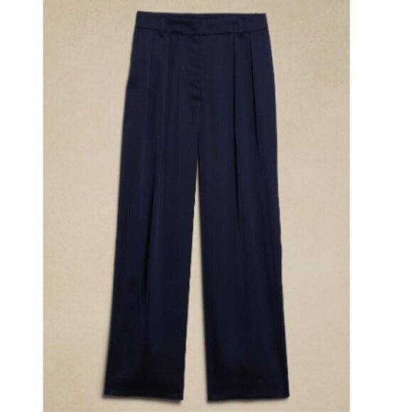 Banana Republic SILKY Relaxed Wide Leg Pleated Navy Blue Trouser 00 PETITE $120 - Picture 2 of 9
